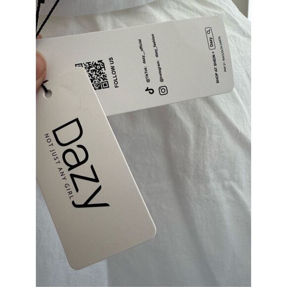 Dazy women’s M white button up shirt NWT long sleeve top classic - Picture 4 of 7